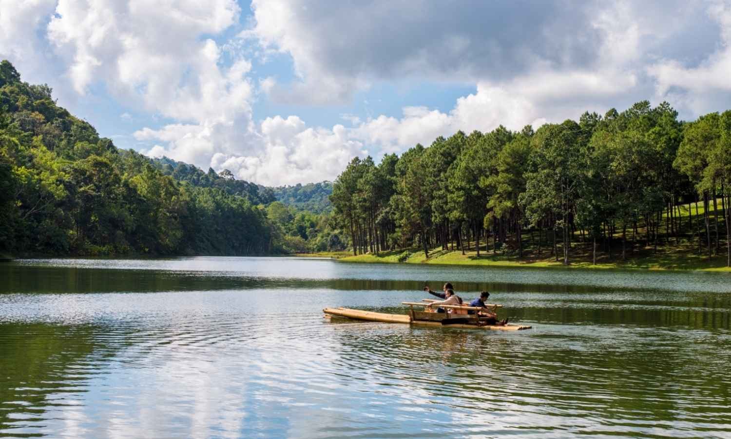 6N 7D Incredible Kerala Tour Package with Munnar Thekkady Alleppey Kovalam Poovar Trivandrum