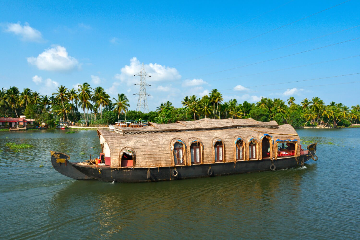 5N 6D Kerala Tour with Alleppey Munnar Kovalam Trivandrum