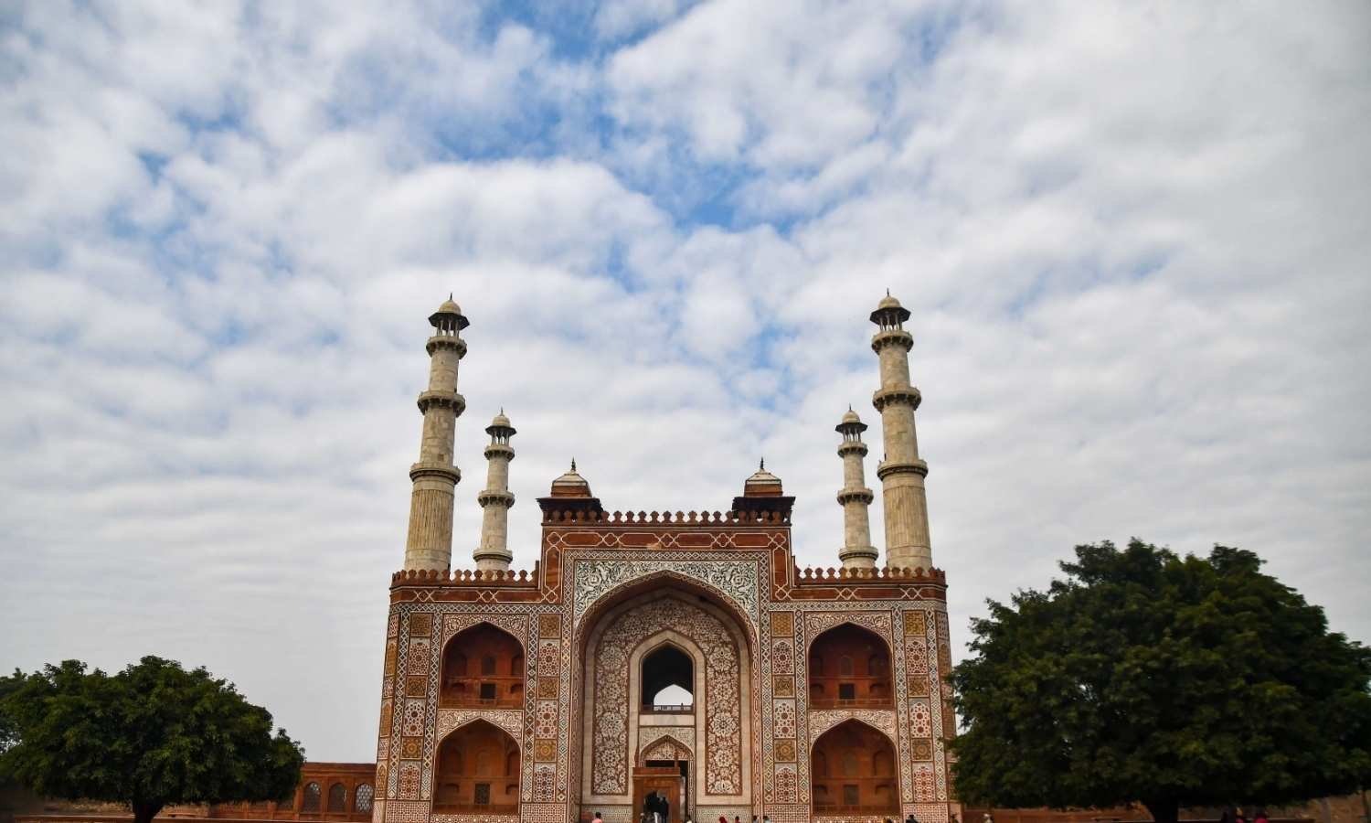 One-day Agra Sightseeing Tour by Car