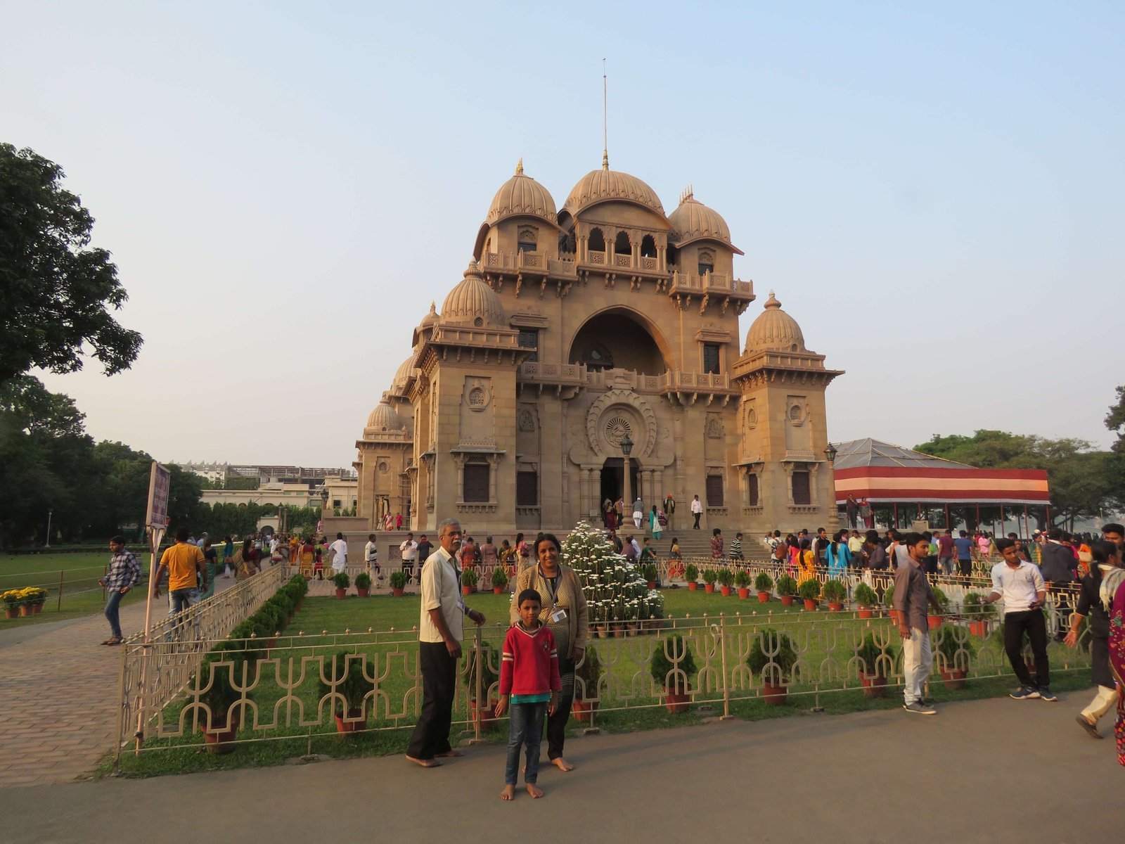 Full-Day Kolkata Sightseeing Tour by Car