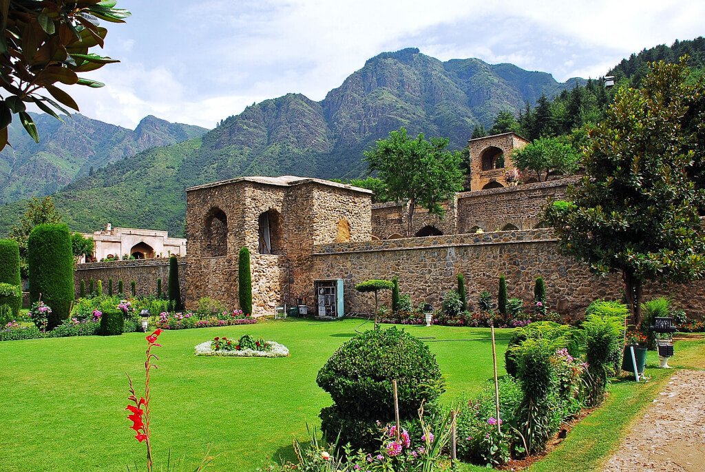 Full Day Srinagar Sightseeing Tour by Car