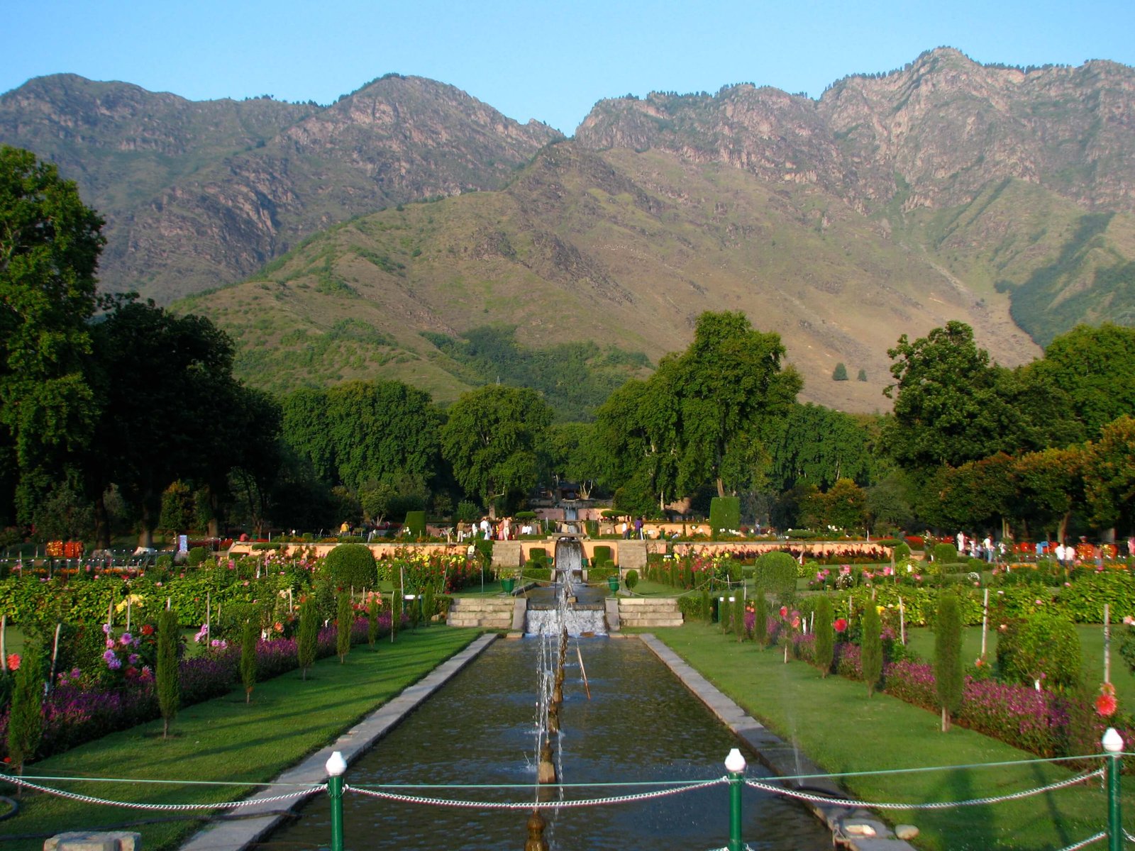 Full Day Srinagar Sightseeing Tour by Car