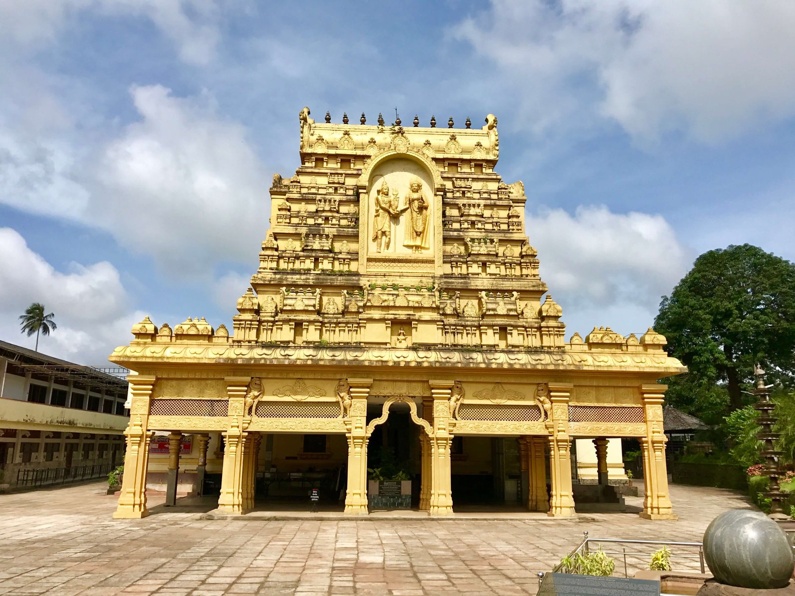 Full Day Indore Sightseeing Tour by Car