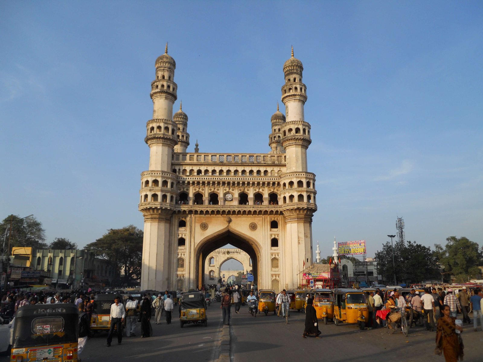Full-Day Hyderabad Sightseeing Tour by Car