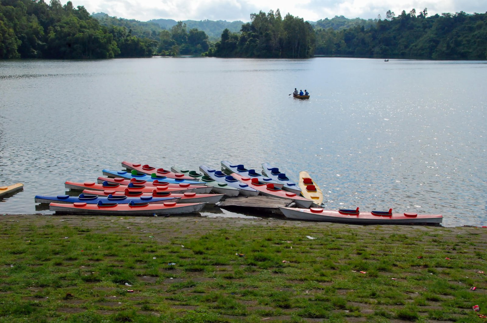 Munnar Thekkady Alleppey Honeymoon Tour