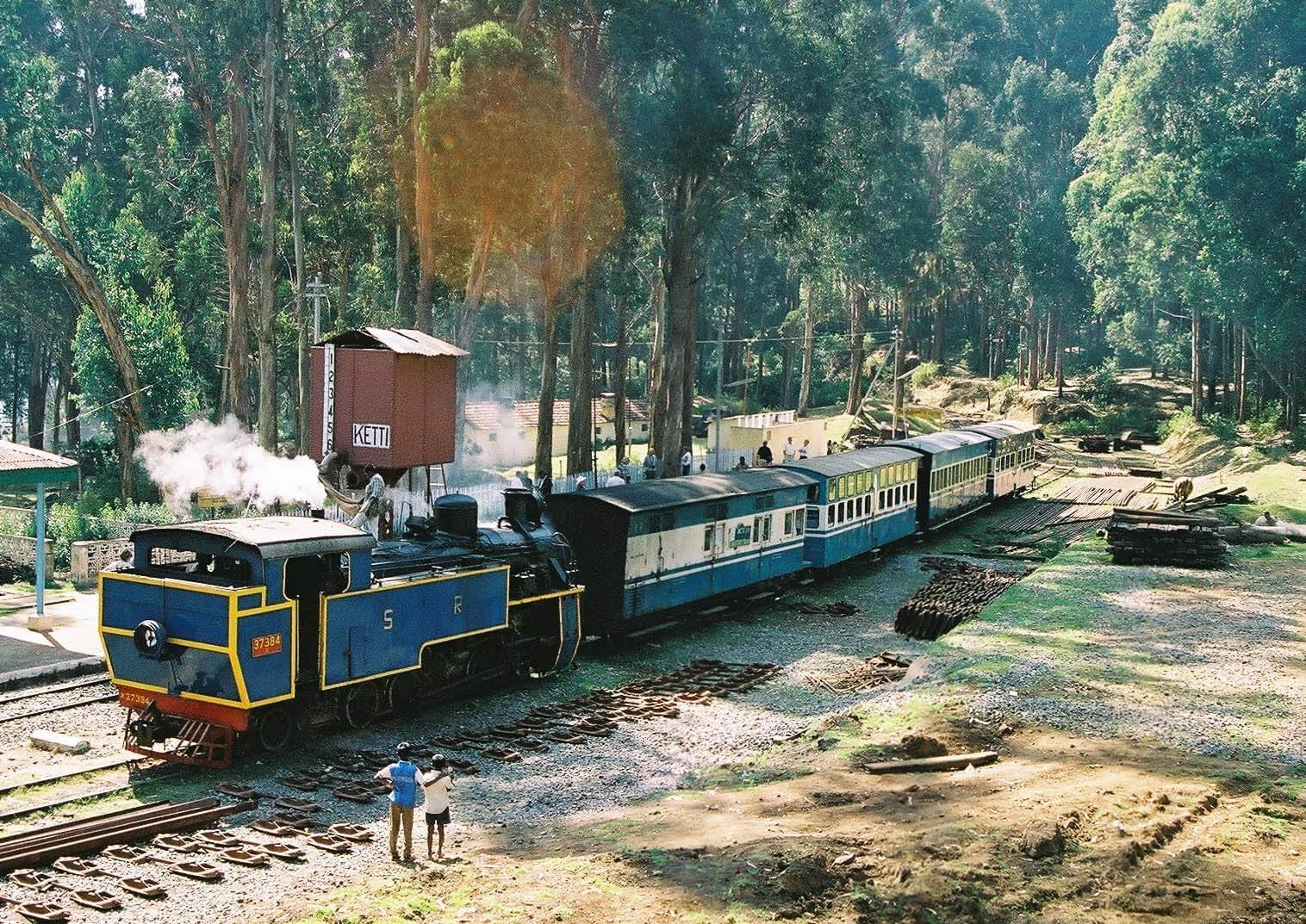 Ooty Coonoor Honeymoon Tour
