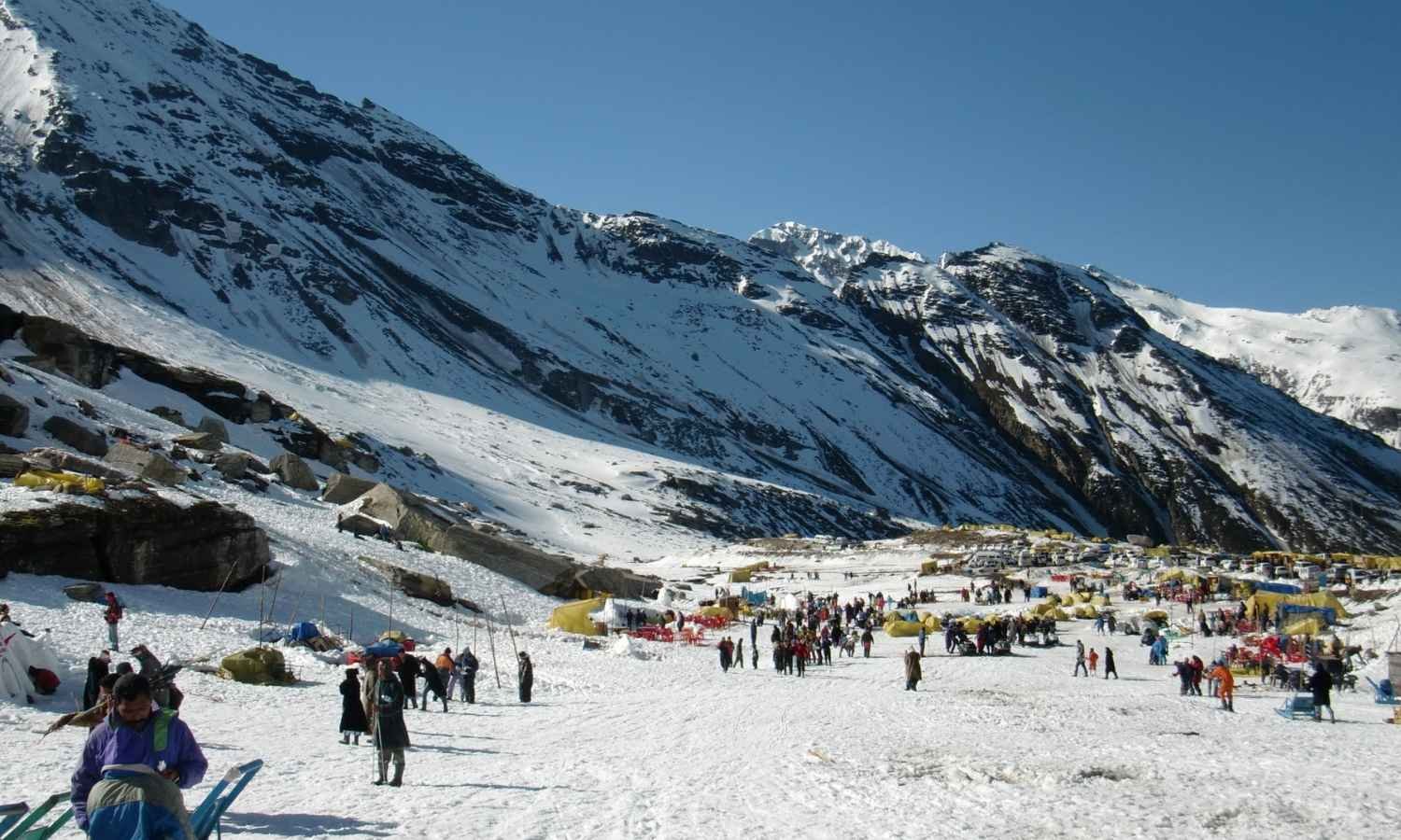 Mesmerizing Manali Honeymoon Tour Package