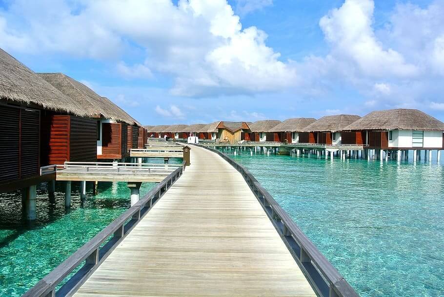 Maldives Glory with Makunudu Island Resort