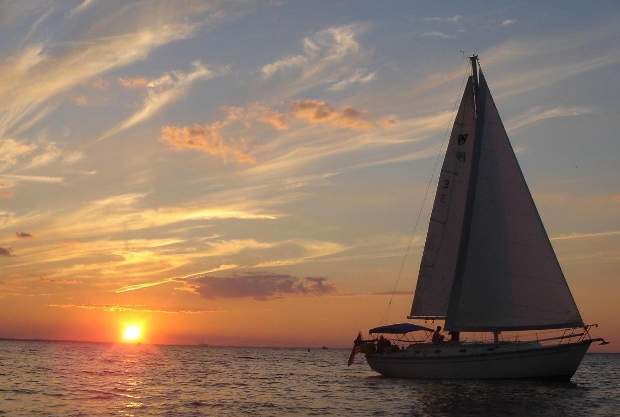 Maldives Glory with Makunudu Island Resort