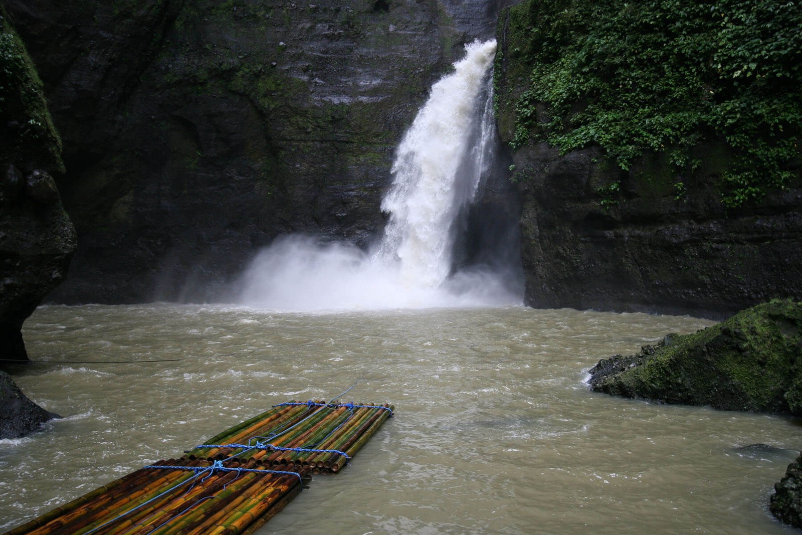 2D Philippines Pagsanjan Falls Tour