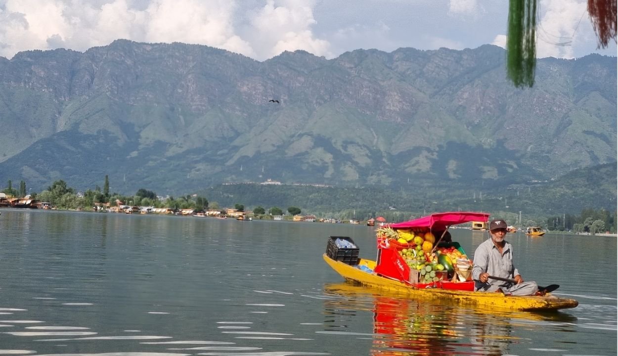 Kashmir tour packages from Bangalore