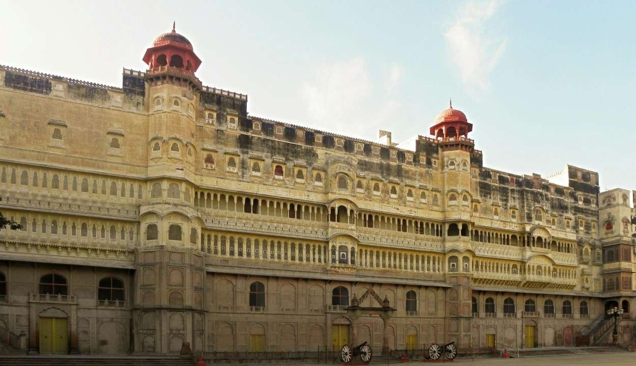 Rajasthan Forts & Palaces Tour