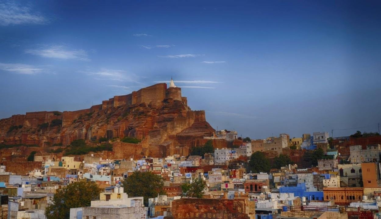 Rajasthan Forts & Palaces Tour