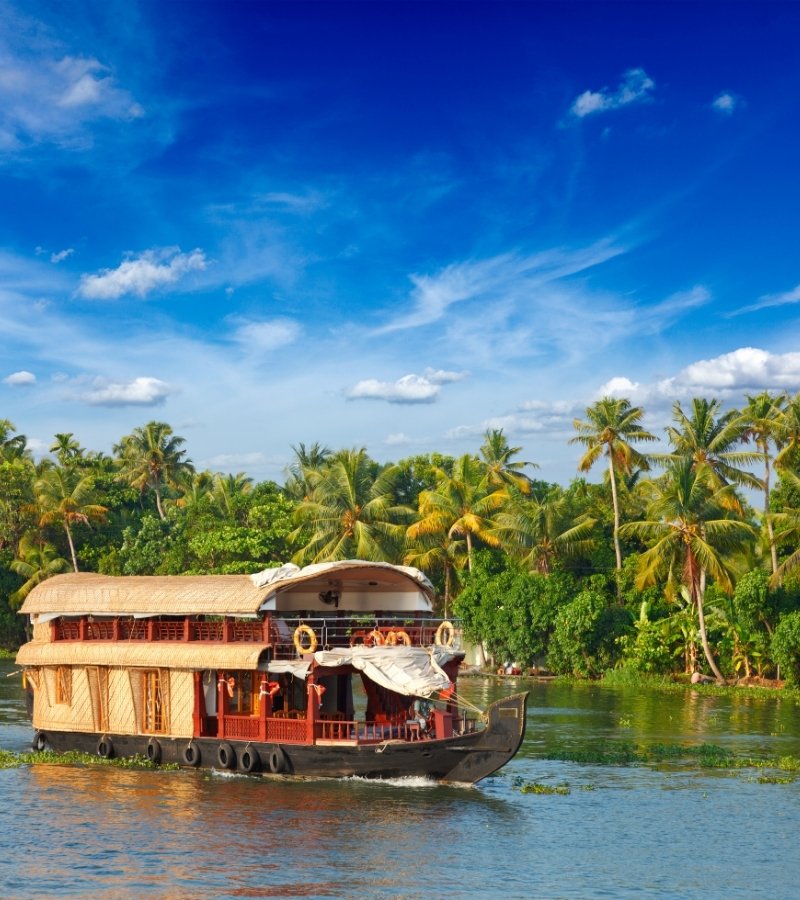 8N 9D Cochin Tour Package with Beaches Backwaters and Hill Stations