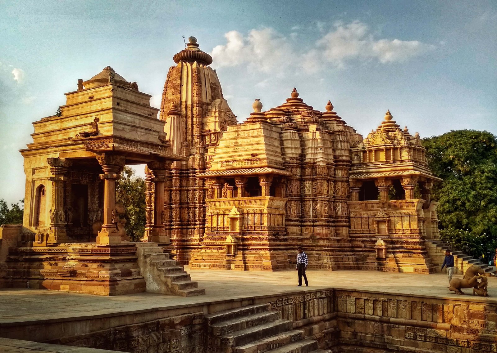 8N 9D Famous Madhya Pradesh Monuments Tour