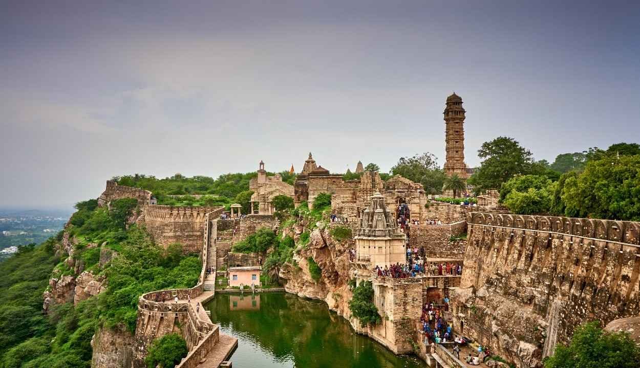 Rajasthan Forts & Palaces Tour